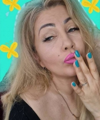Я живу в Москве и готова предложить тебе самые разнообразные услуги, чтобы ты почувствовал себя настоящим мужчиной. Я открыта для экспериментов и готова исполнить все твои желания. Мои фото подтверждают, что я действительно прекрасна и сексуальна. Мои клиенты оставляют положительные отзывы о нашем времяпровождении, так что я уверена, что и ты будешь доволен нашей встречей. Жду тебя, чтобы создать незабываемые моменты вместе. 💋 Алена