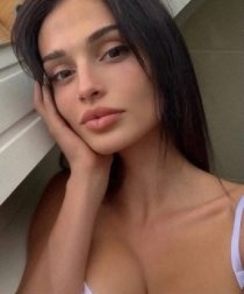 Я готова сполна порадовать тебя своими услугами. Встречи со мной - это твое путешествие в мир наслаждения и сексуальности. У меня есть отличные отзывы от моих довольных клиентов, они восхищены моими оральными навыками и талантом удовлетворять. Я с удовольствием приму фирменный массаж и создам атмосферу, где каждая встреча будет наивысшим уровнем удовольствия. Жду тебя в Москве, любимый 🌸🌟 Анастасия